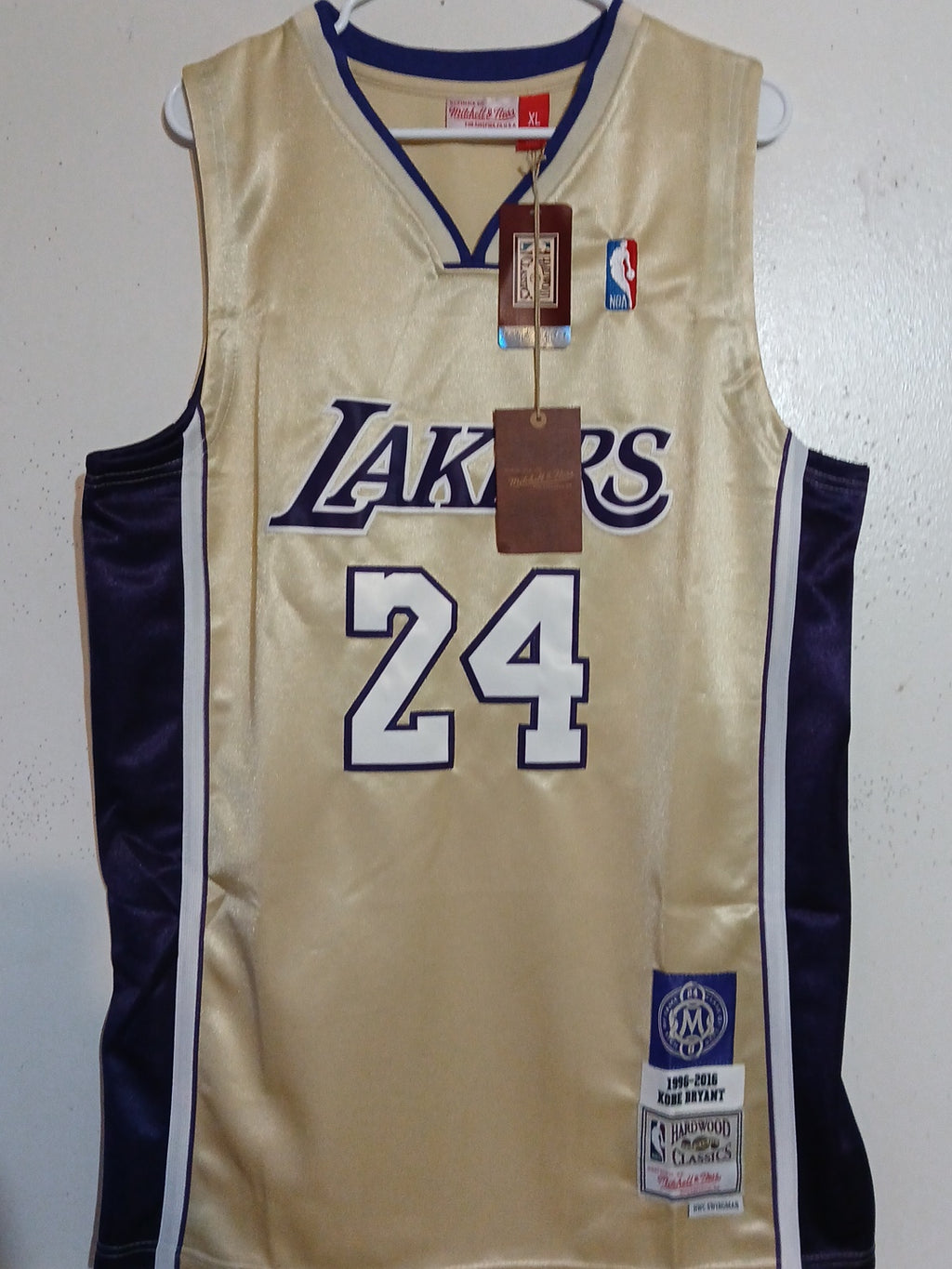 Mitchell & Ness Los Angeles Lakers Kobe Bryant Hall of Fame class of 2020 Authentic Jersey