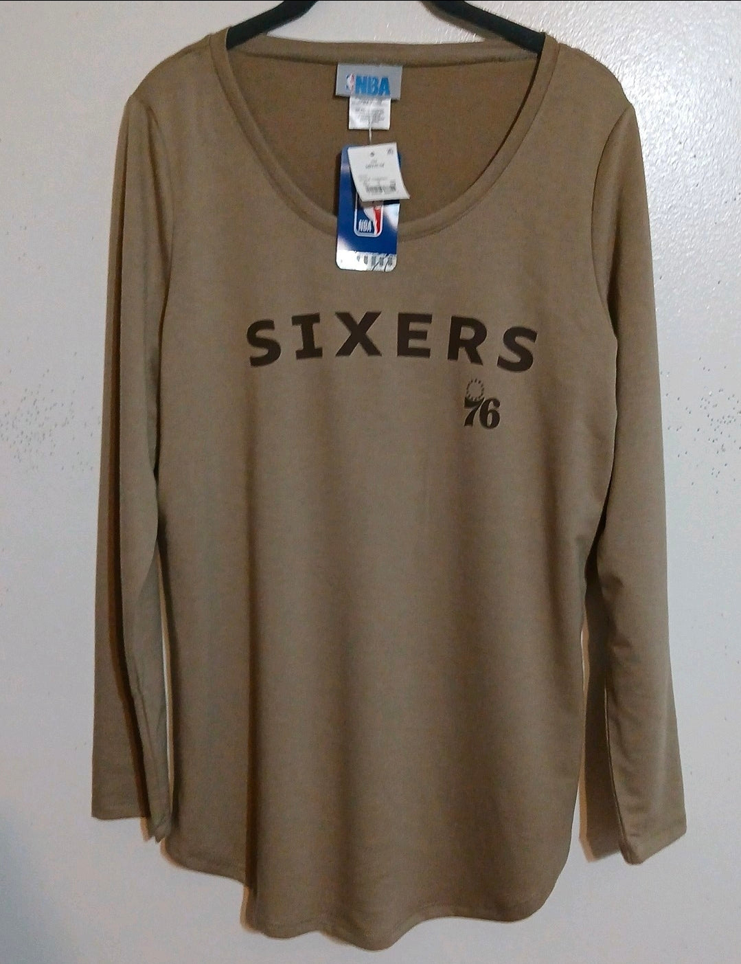Women’s License Philadelphia 76ers NBA Long Sleeves Tan New With Tags Size Large