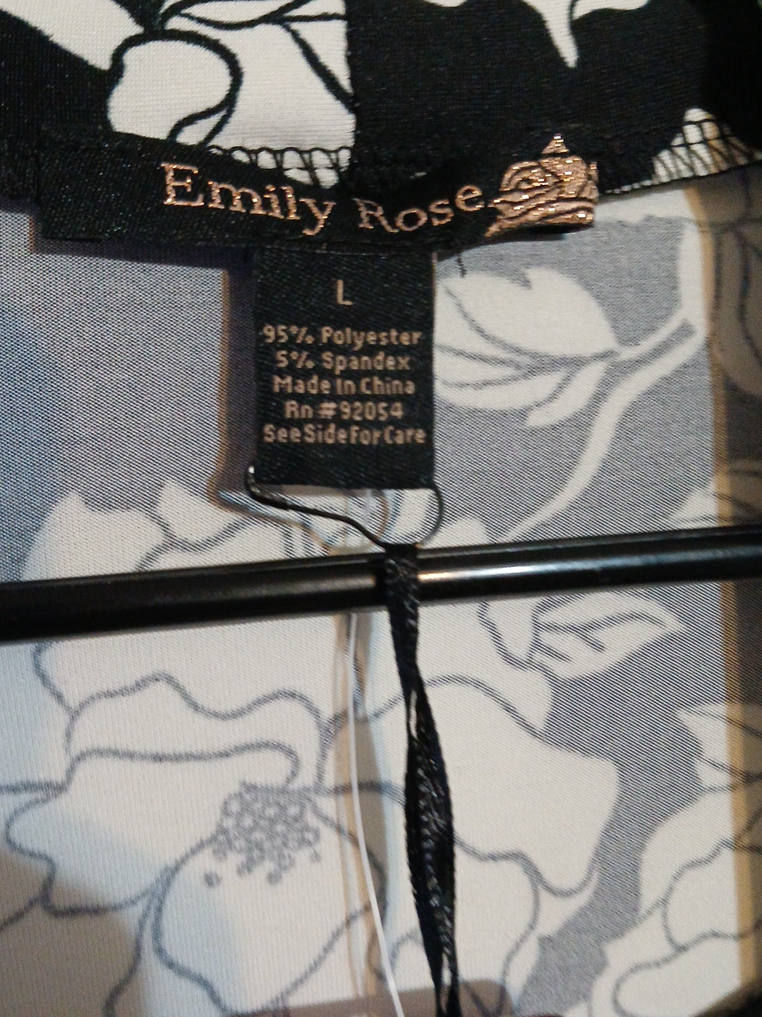 Emily Rose Women’s Top Blouse Black With Floral With Chain Size L