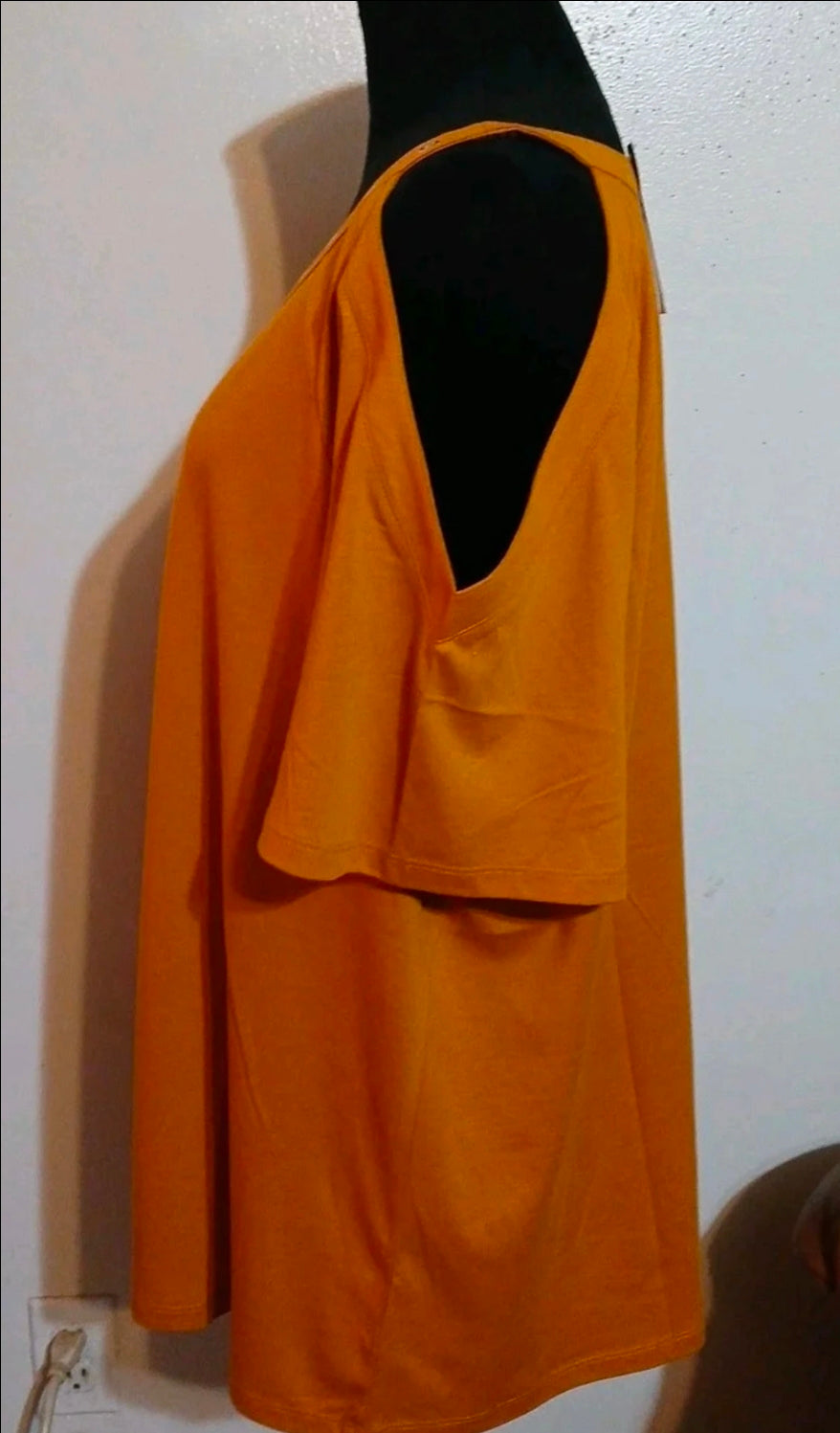 Michael Kors Woman's Cold Shoulder Blouse Gold Color Off The Shoulder Size 2X New With Tags