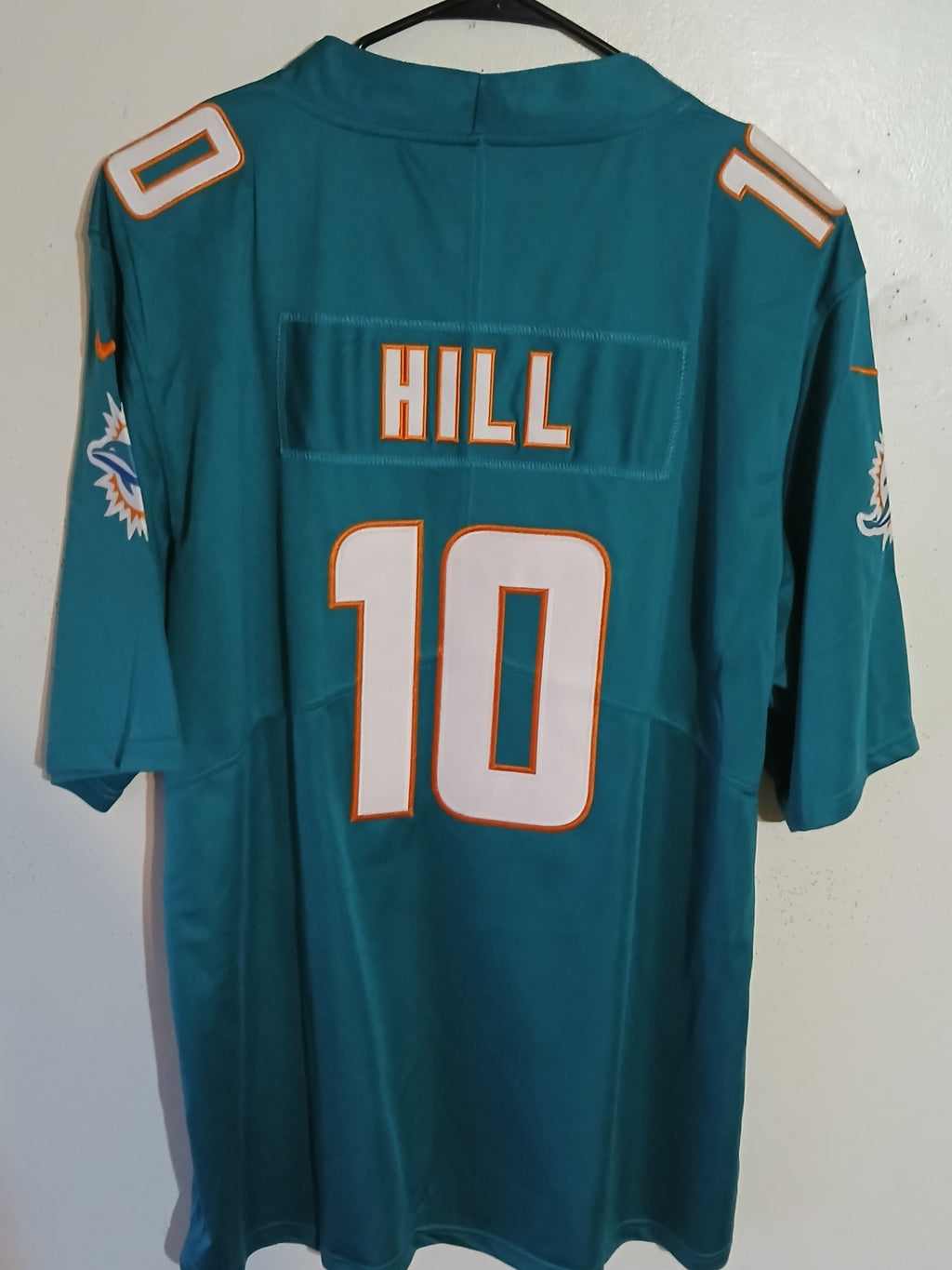 Nikes Miami Dolphins Tyreek Hill alternate jersey size XL