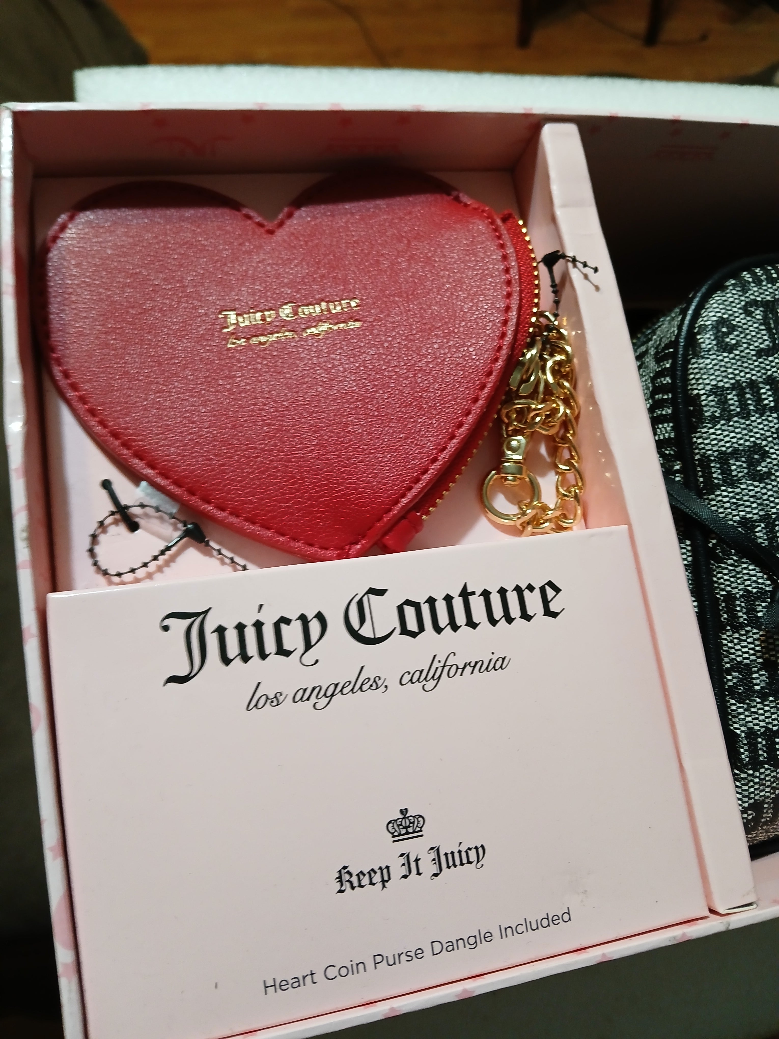 Juicy Couture Women's Camera Crossbody Handbag And Heart Coin Purse set Black Beige