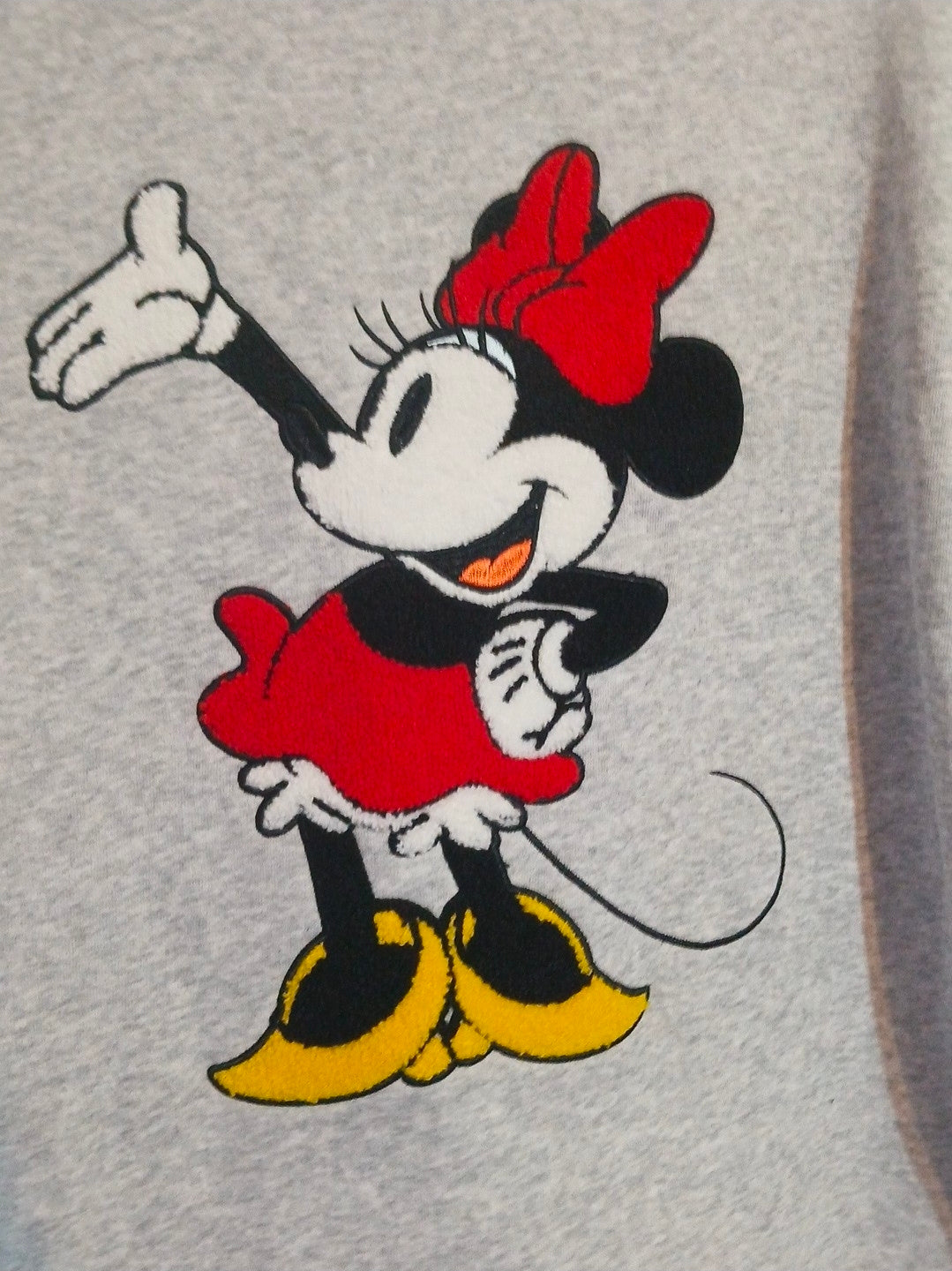 Disney Women's Embroidered Crew Neck Sweater Minnie Mouse Grey Heather New With Tags Size XL