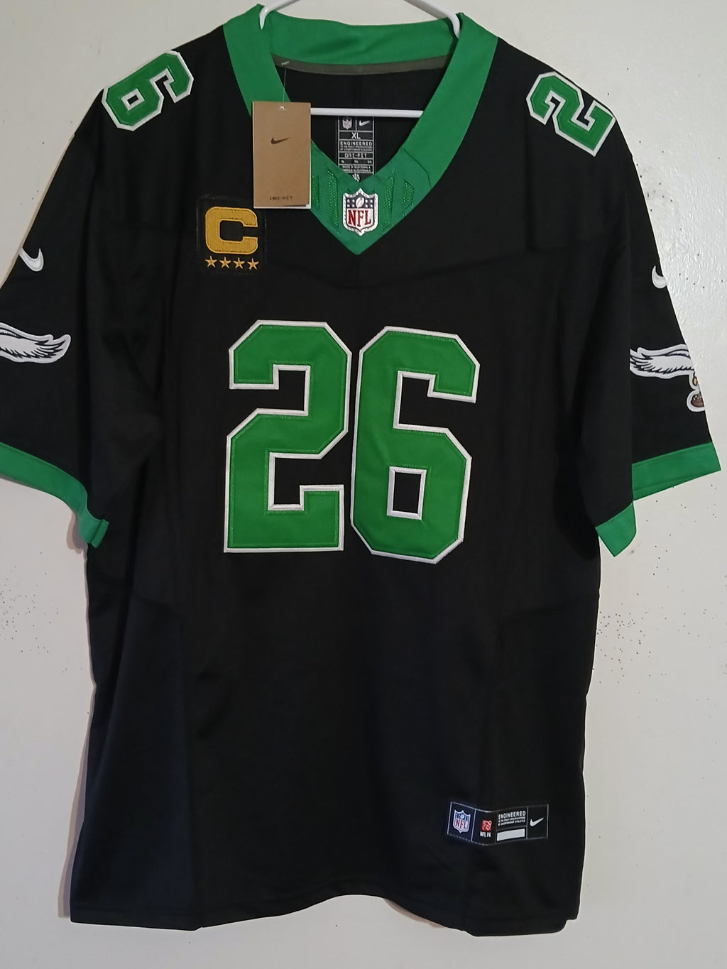 Nike men's Philadelphia Eagles Shaquon Barkley kelly green and black jersey size XL