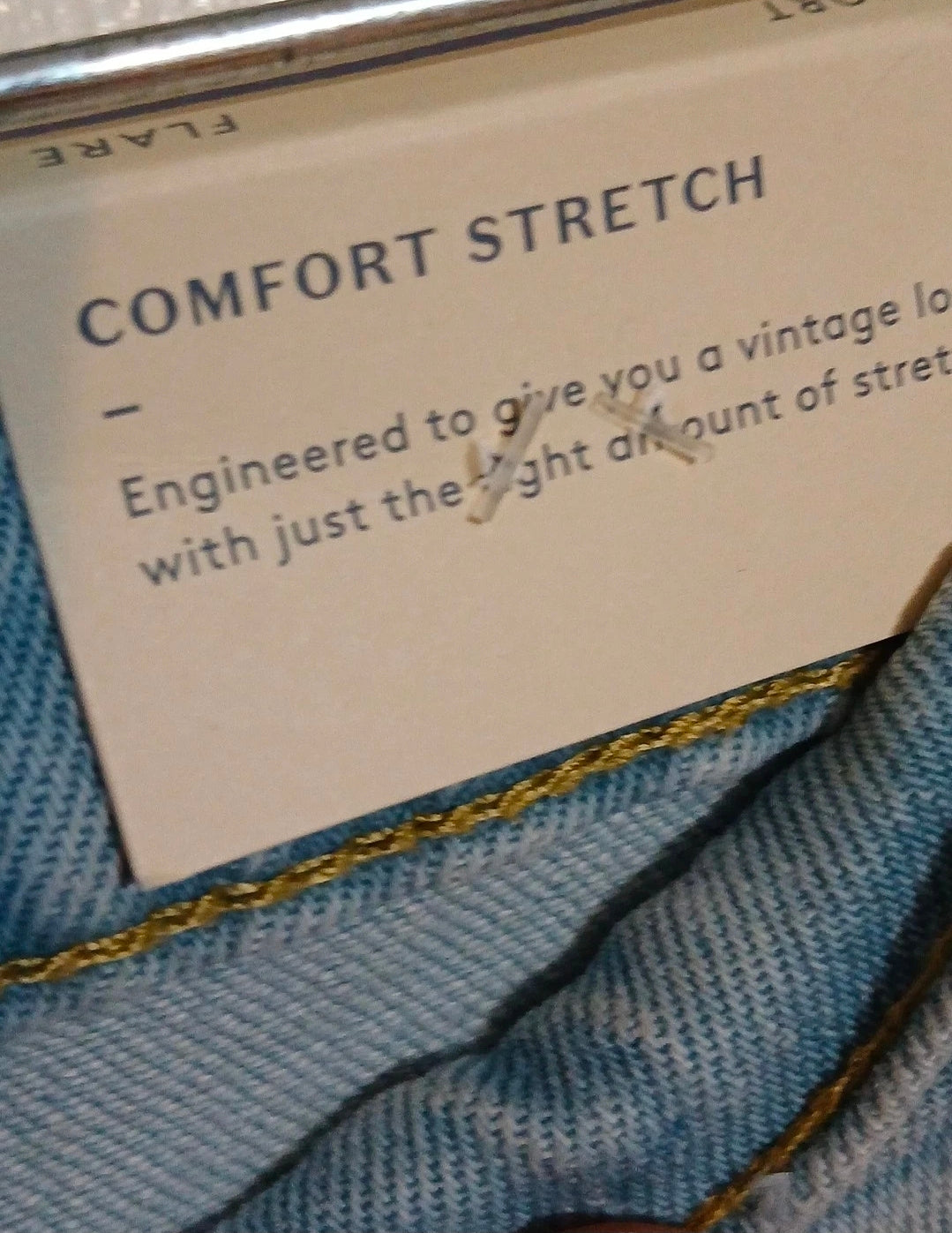 Universal Thread Women's Jeans High-Rise Flared Legs Size 8 Short