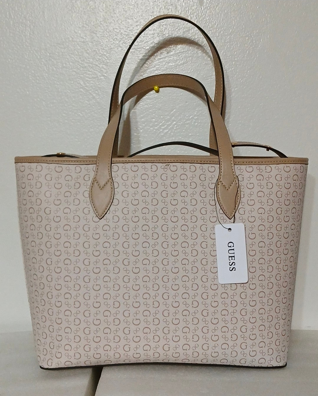 Guess Los Angeles 2 Set Woman's Tote Bag / Handbag Color Tan New With Tags