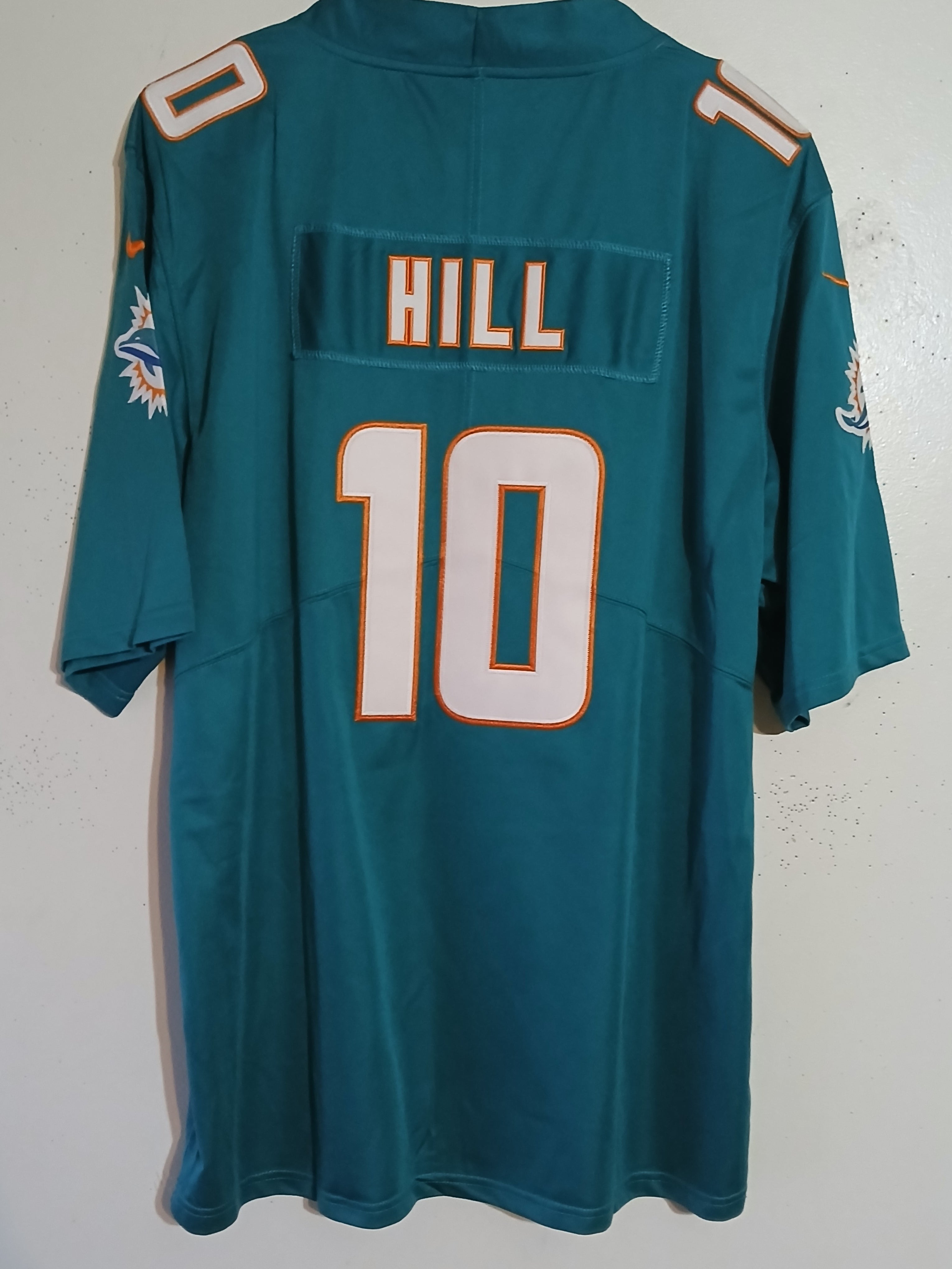 Nikes Miami Dolphins Tyreek Hill alternate jersey size XL