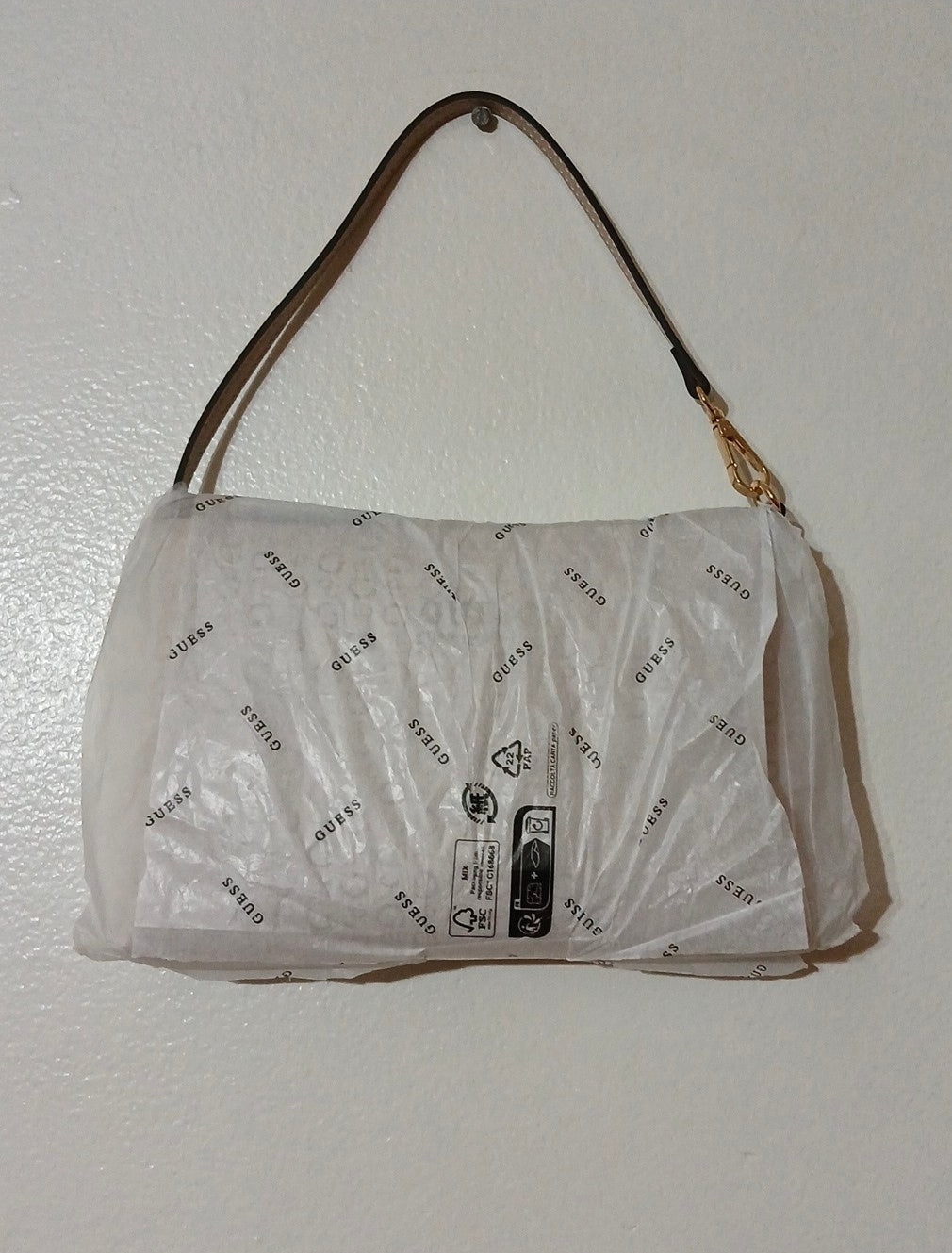 Guess Los Angeles 2 Set Woman's Tote Bag / Handbag Color Tan New With Tags