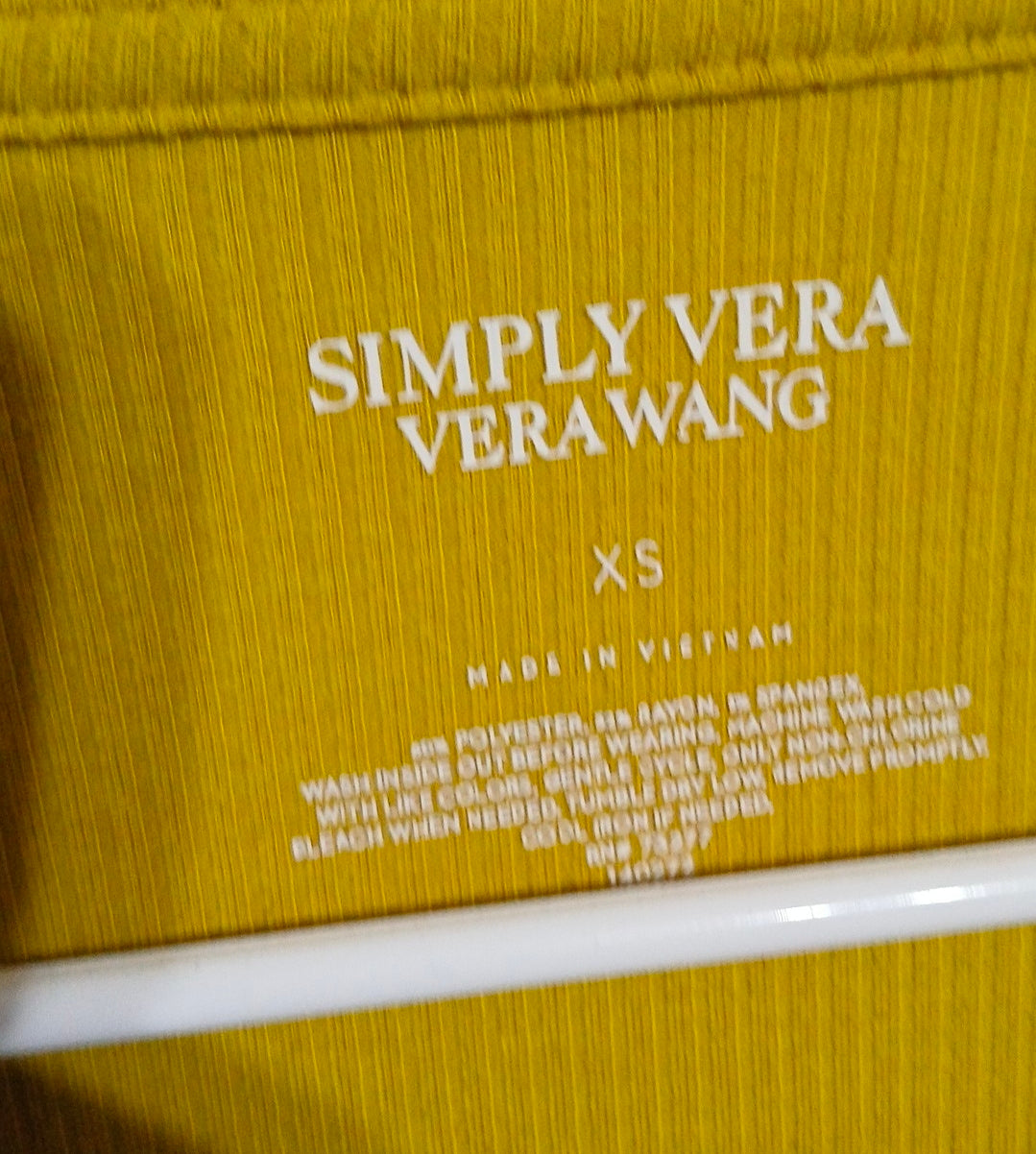 Simply Vera Verawang Zara Yellow Ribbed Crewneck Woman's Shirt Size XS